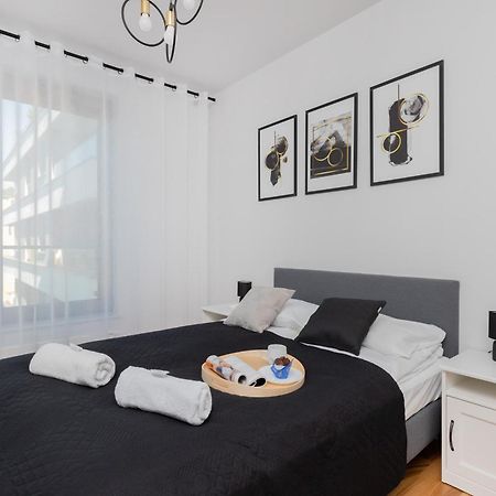 Plac Unii Apartment Gdynia By Noclegi Renters Extérieur photo