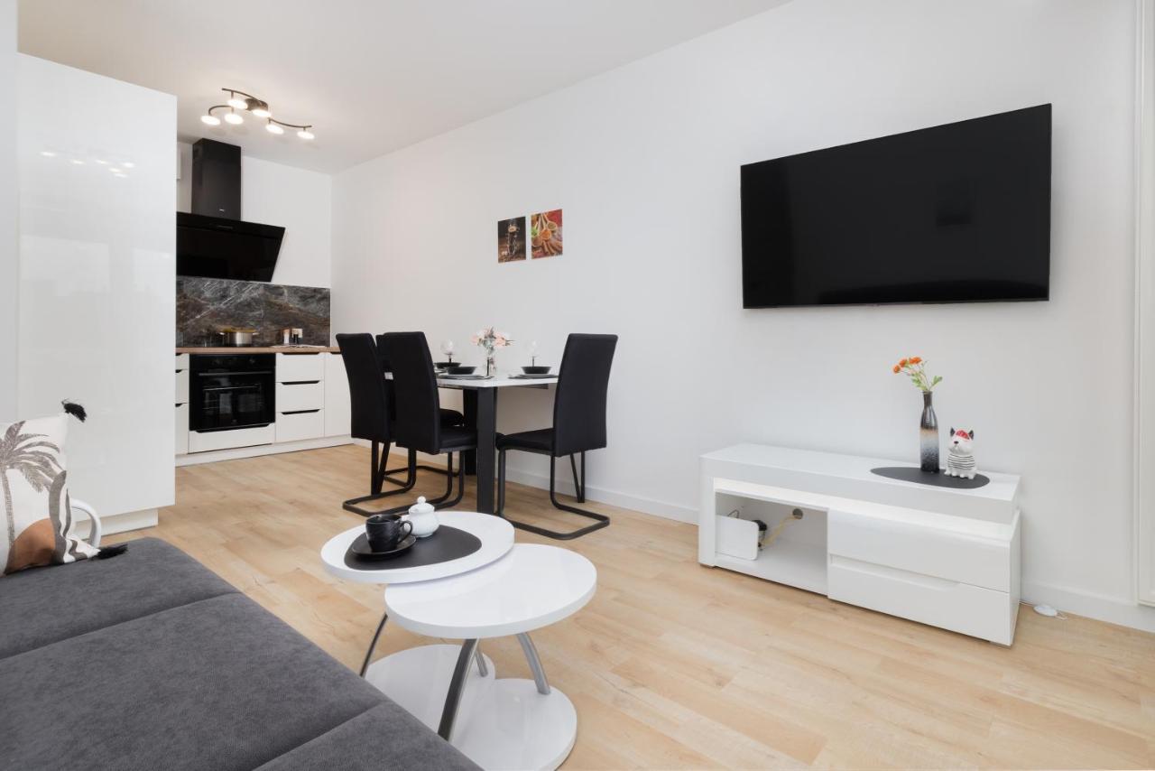 Plac Unii Apartment Gdynia By Noclegi Renters Extérieur photo