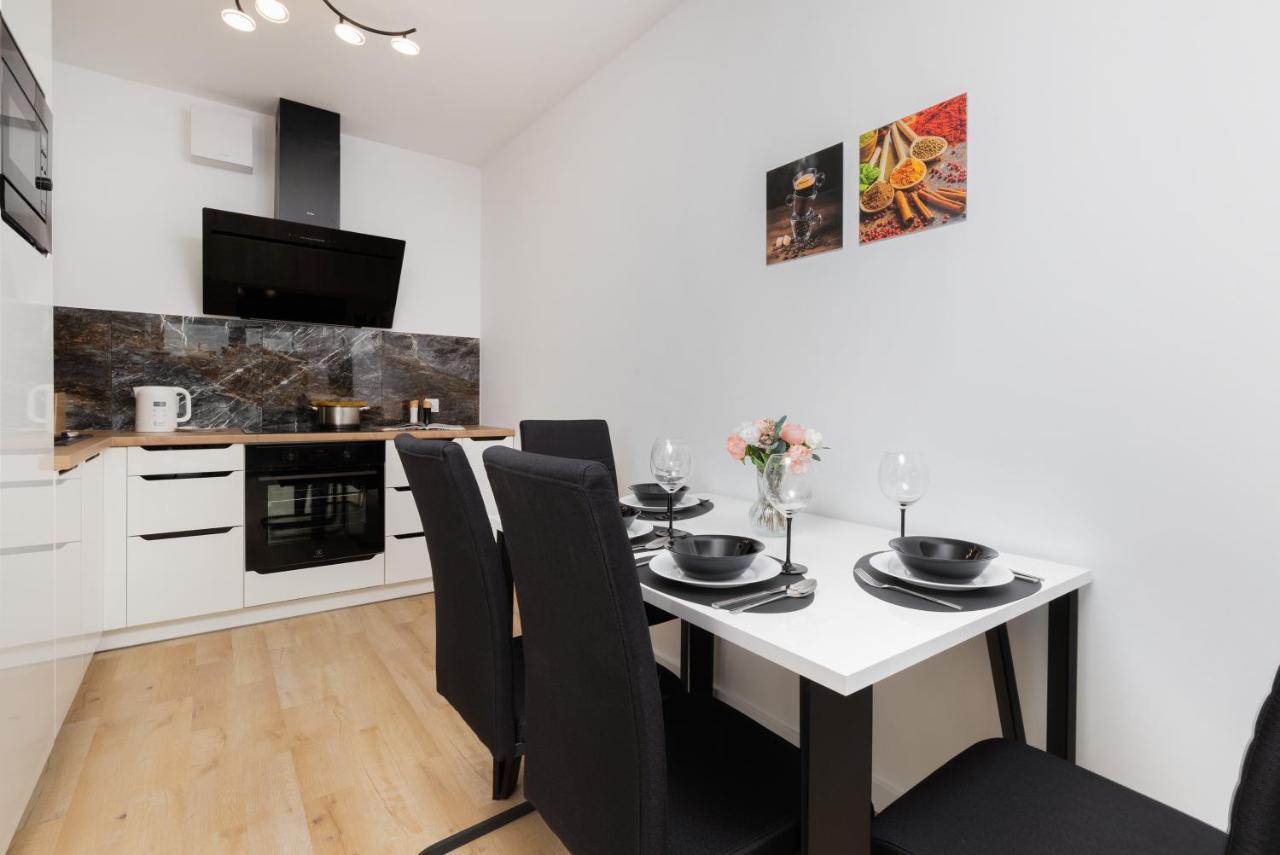 Plac Unii Apartment Gdynia By Noclegi Renters Extérieur photo